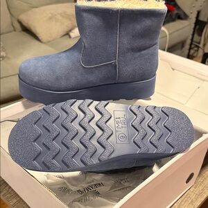 Cozy Time and Tru Blue Winter Boots with Faux Fur size 9 Brand New
